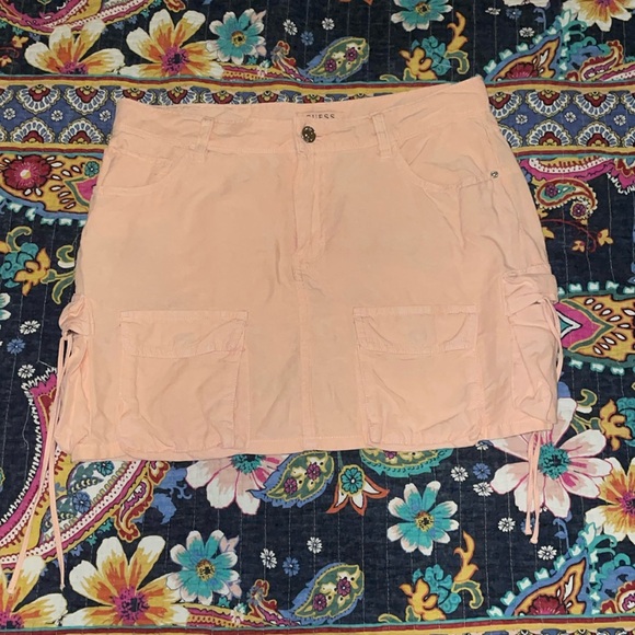 Guess skirt - Picture 1 of 3